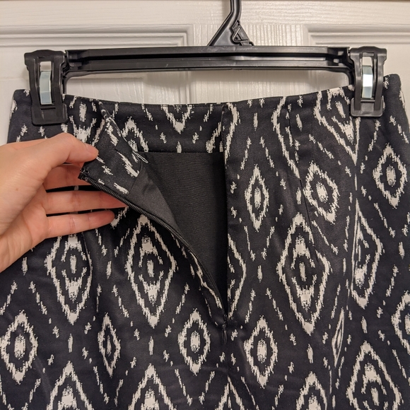 Jacob Pencil Skirt - Picture 2 of 5